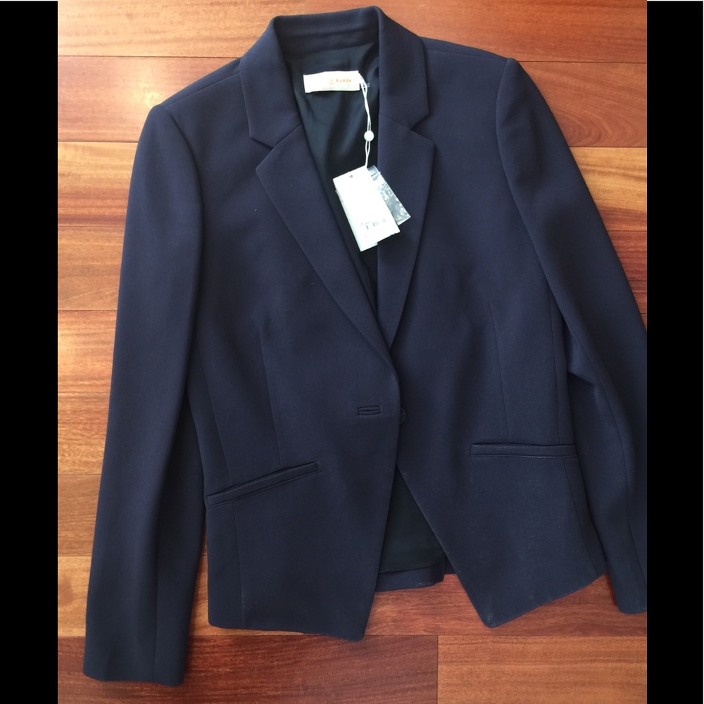Tory Burch Black Stylish Career blazer. Size 4.